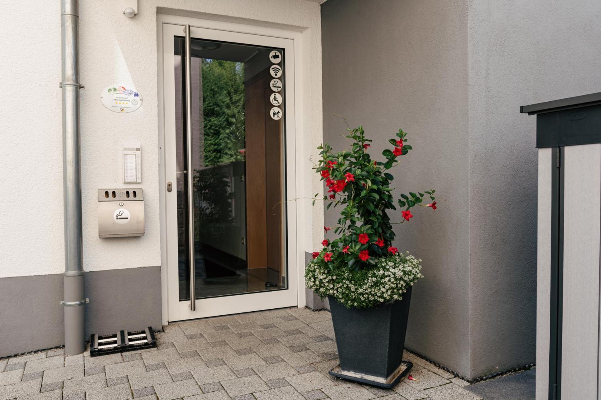7Schwaben Apartment Bad Urach Exterior photo